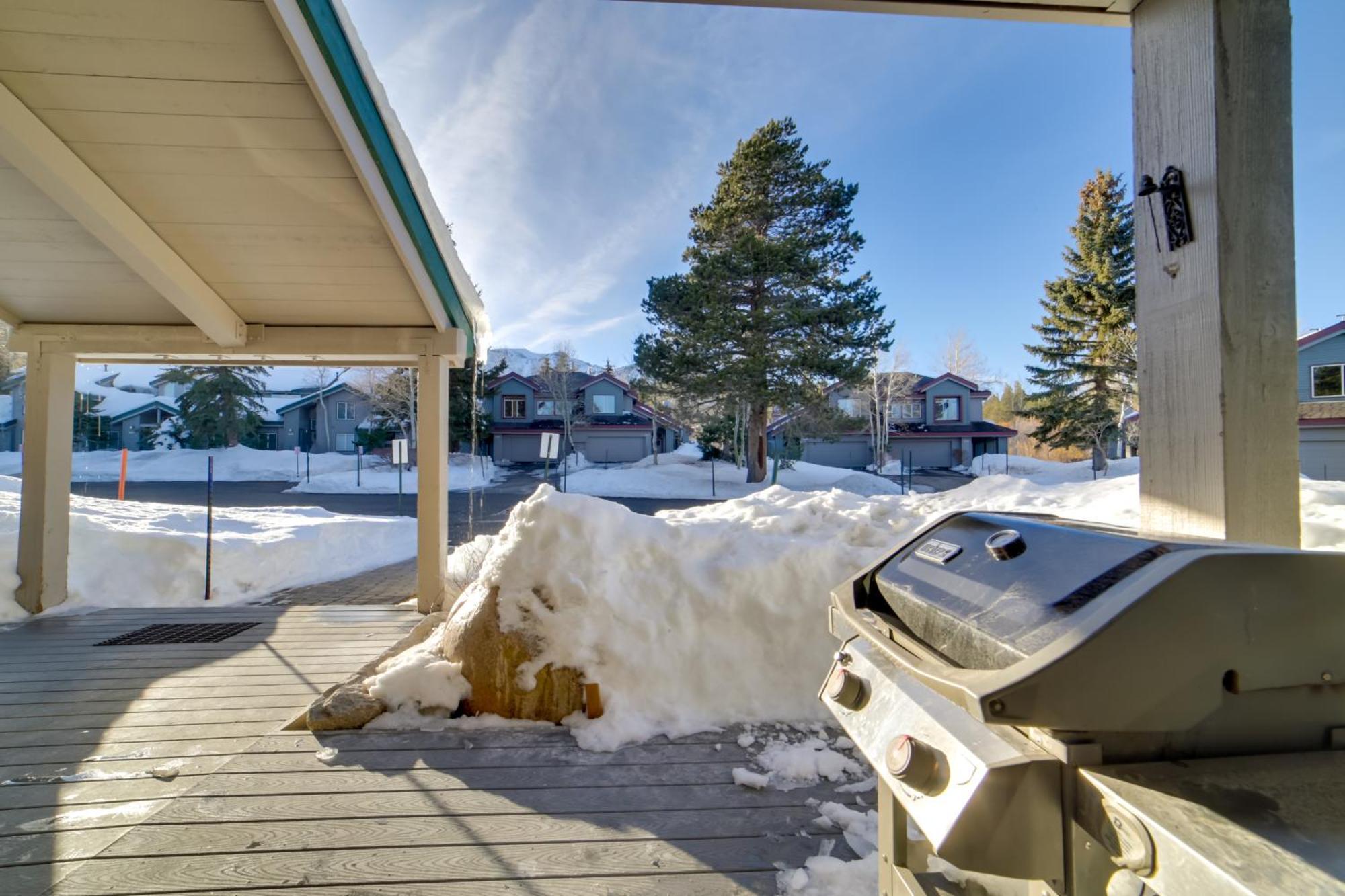 Snowcreek With Deck At Mammoth Mountain Apartment